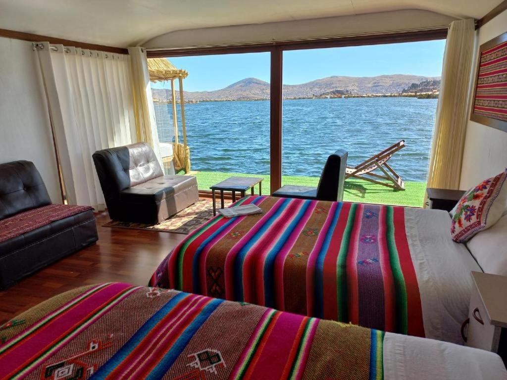 Uros Aruma-Uro On Uros Floating Islands Hotel ปูโน ภายนอก รูปภาพ